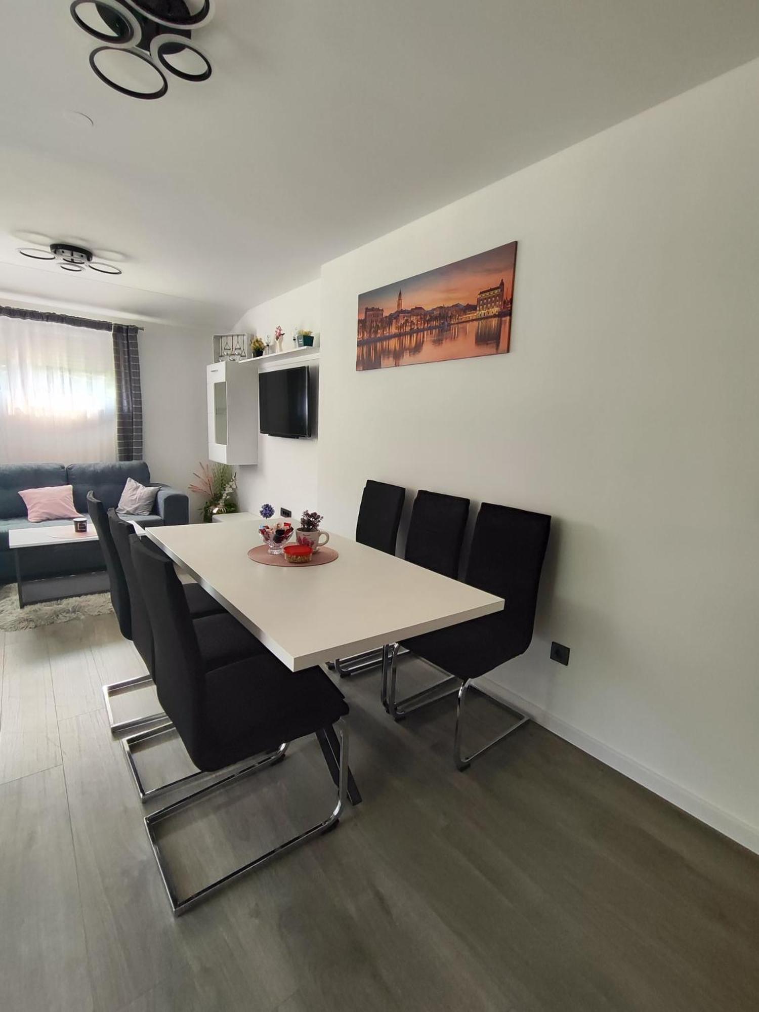 Happy Moments 1 Apartment Gornje Jesenje Екстериор снимка